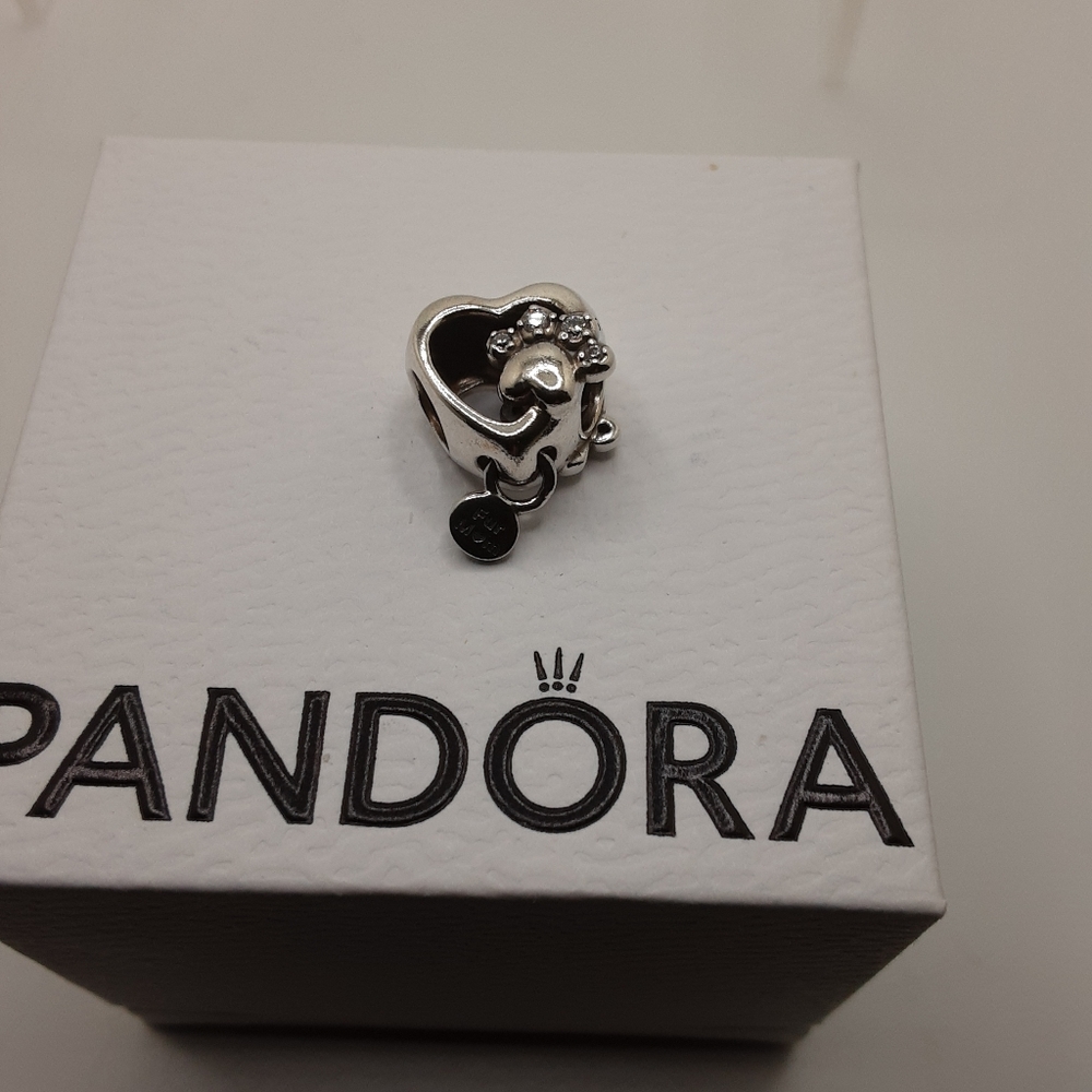 Authentic Pandora Sparkling Paw Print & Heart Charm - EUC - Picture 4 of 8